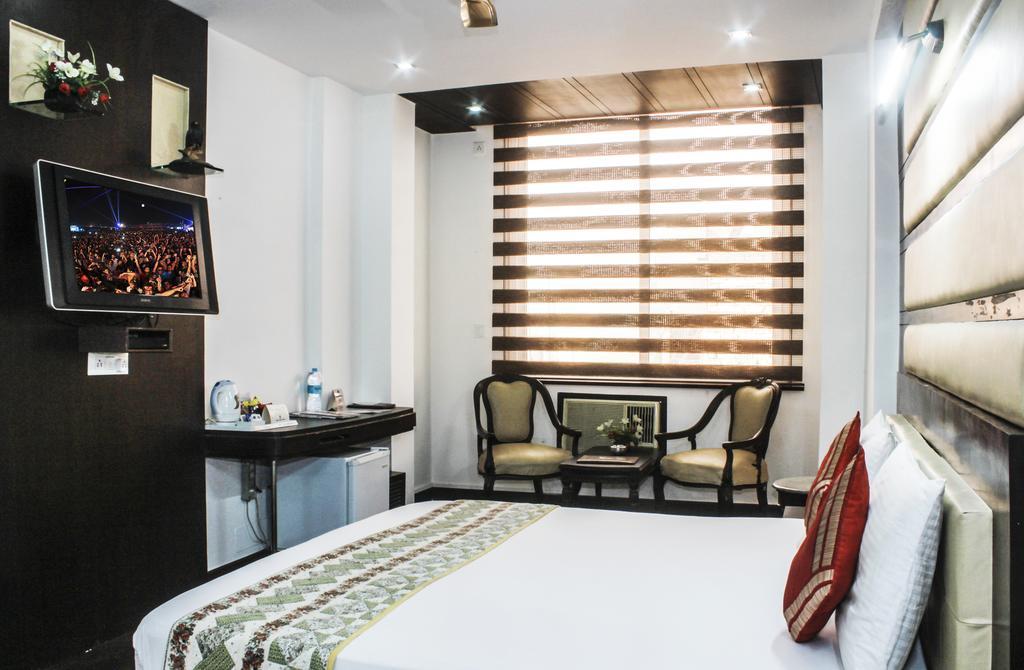 Hotel Arpit Palace Delhi  Bagian luar foto
